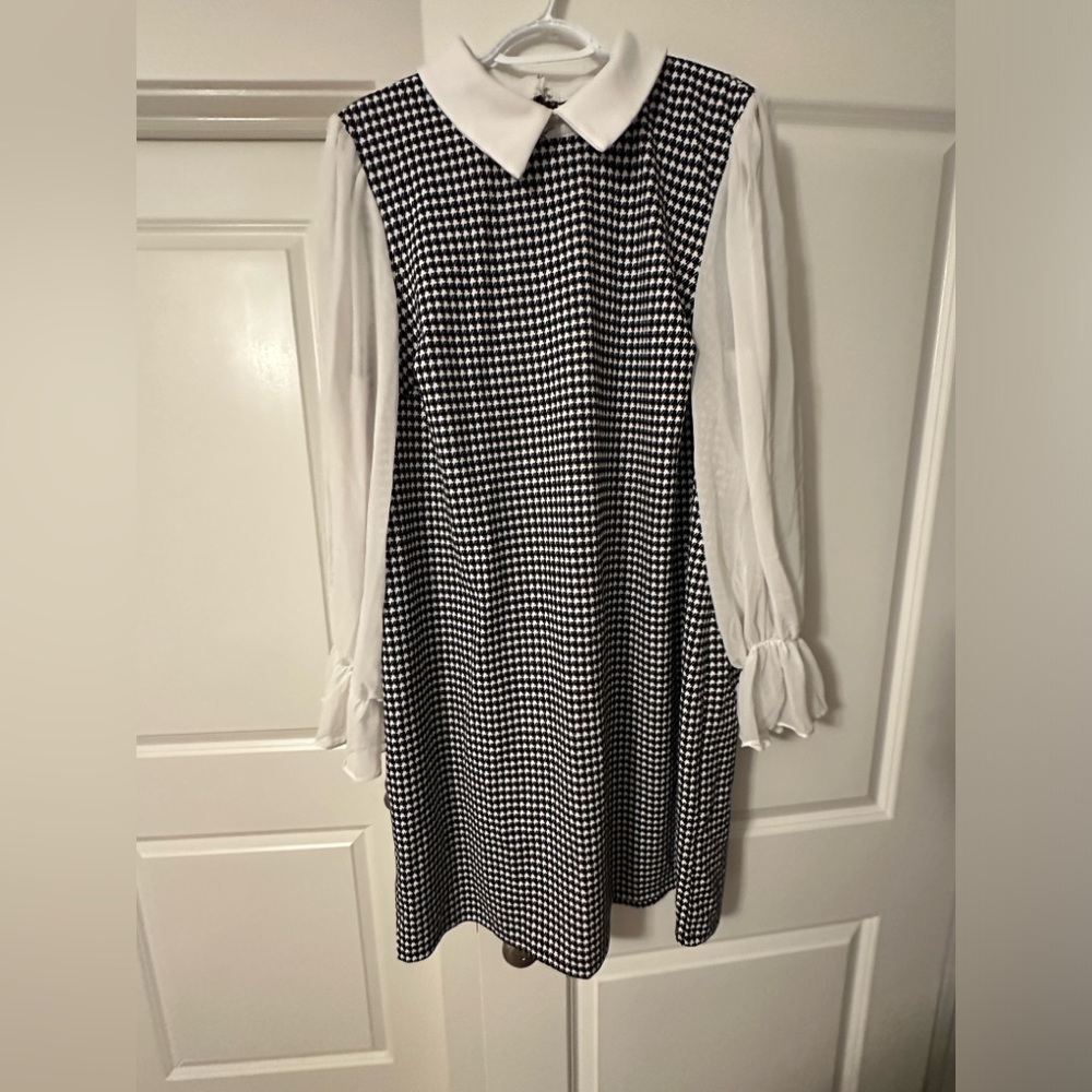 Cute collar dress
